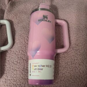 Stanley 30oz •